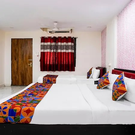 Fabhotel Dream Palace Hotel 3*