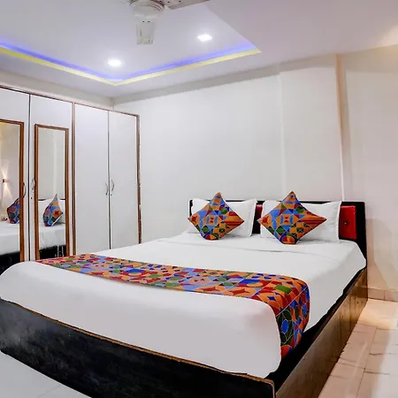 Fabhotel Dream Palace Hotel 3*