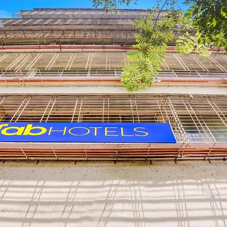 Hotel Fabhotel Dream Palace 3*