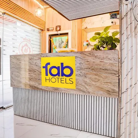 Hotel Fabhotel Dream Palace