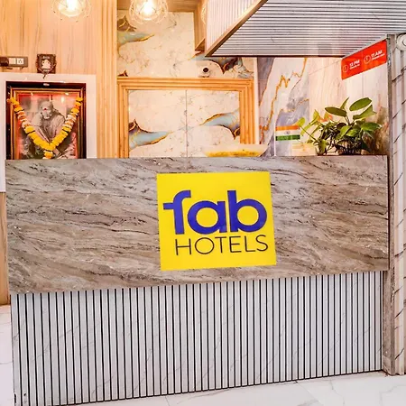 Fabhotel Dream Palace Hotel