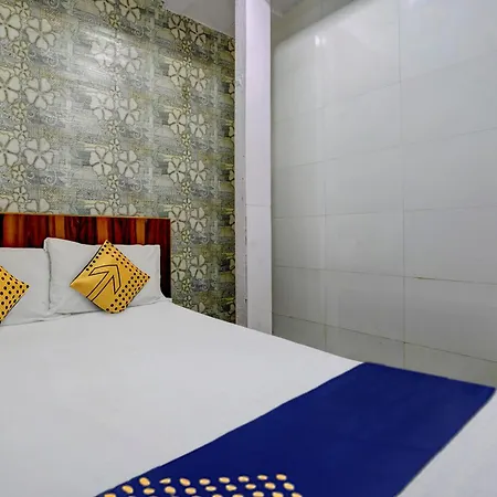 Hotel Hotel O Gulzar Masjid Bunder Railway Station