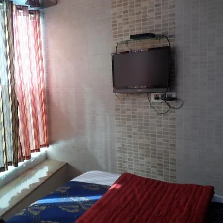 Hotel Paris Residency