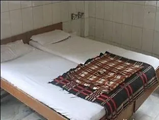 Hotel Karishma 2*