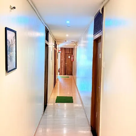 Hotel Cozy T2 Airport