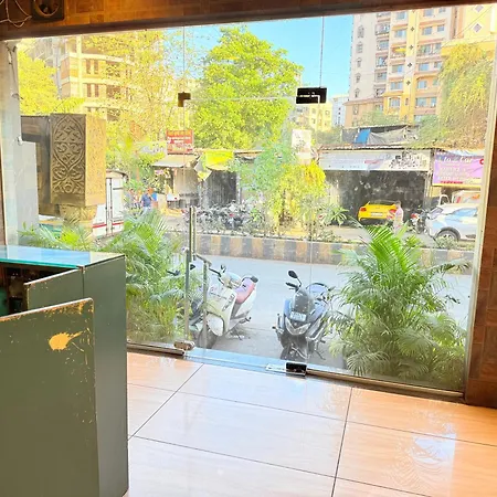 Cozy T2 Airport Hotel