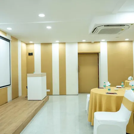 Hotel Z Bliss Suites, Bkc