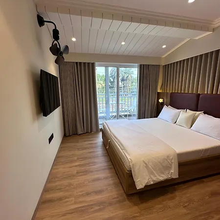 Apartment Rudraya Homes - Cozy Premium Serviced Khar - Next To Bandra Mumbai