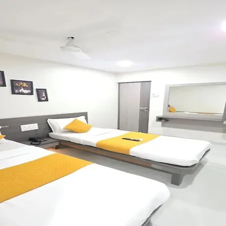 Fabhotel Rs Regency Hotel
