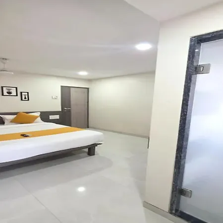 Hotel Fabhotel Rs Regency 3*