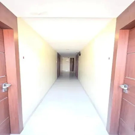 Hotel Fabhotel Rs Regency