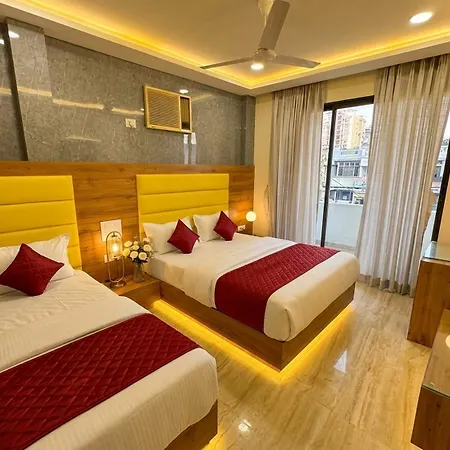 Hotel National - Grant Road 3*