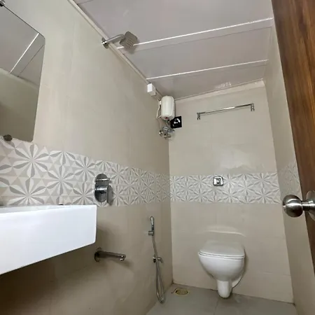 Hostel Aafee & Mumbai
