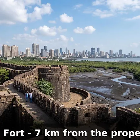 O Khar East Near Railway Station 3* Mumbai