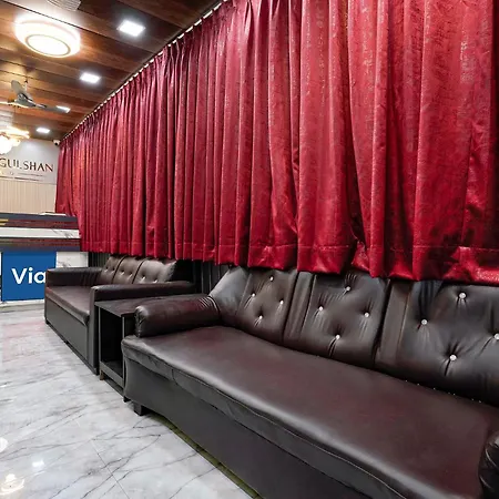 Via Gulshan Grand - Nr Gateway Of India 3* Mumbai