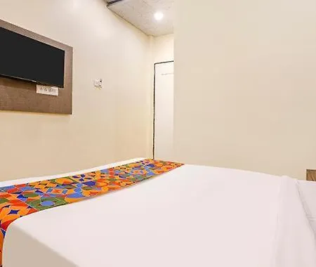 Glitz New United Nr International Airport 4* Mumbai
