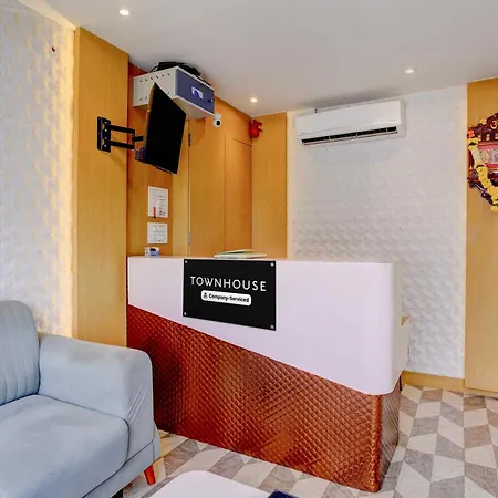 Hotel Townhouse Apmc Market Formerly Stayzi 3*