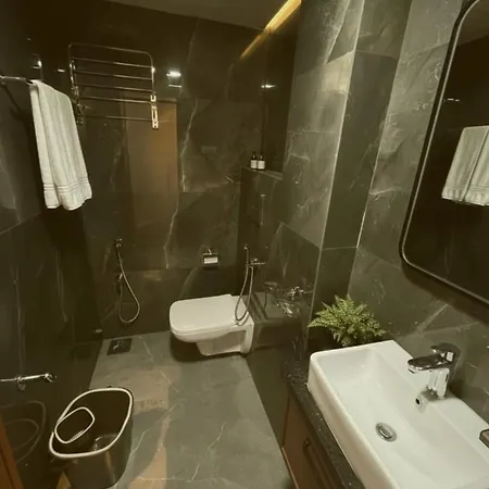 Glitz Beverly-near Us Consulate Kurla Mumbai
