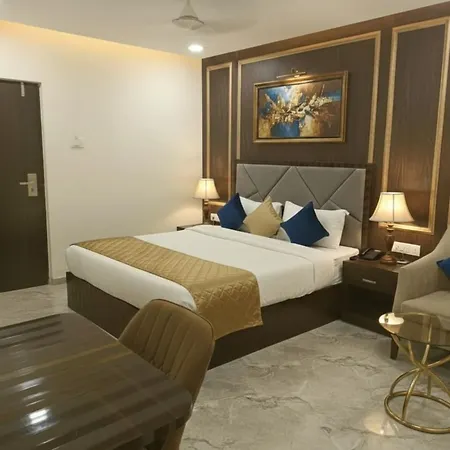 Glitz Beverly-near Us Consulate Kurla Guest house 4*