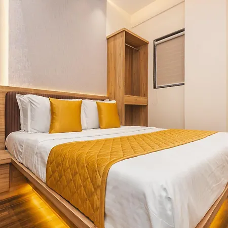 Lexus7 Hotel 2*