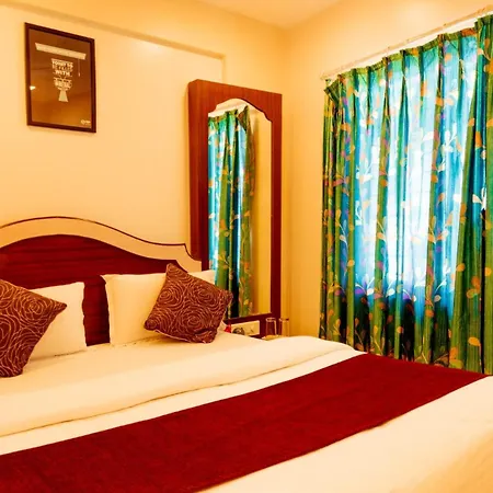 Hotel O Royal Grand Near Chhatrapati Shivaji International Airport