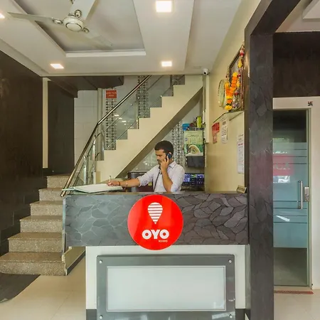 Hotel O Royal Grand Near Chhatrapati Shivaji International Airport 3*