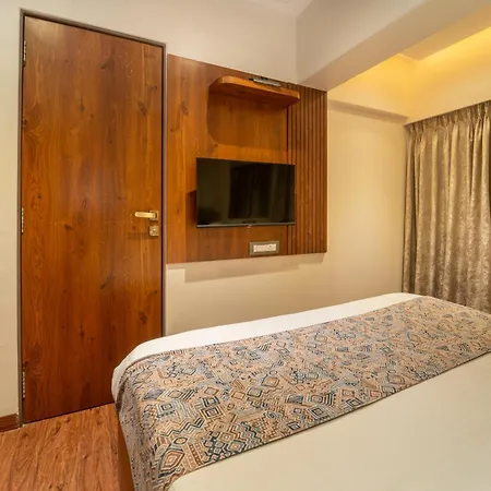 Hotel Kalpana Palace, Mumbai