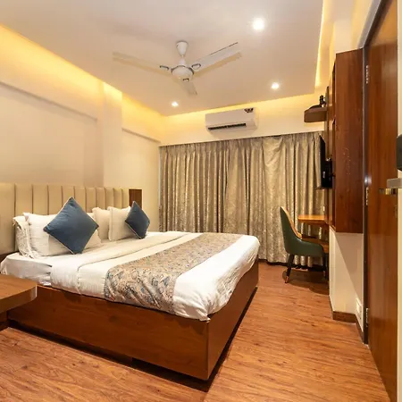 Hotel Kalpana Palace, 2*