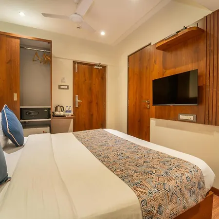 Hotel Kalpana Palace, 2*