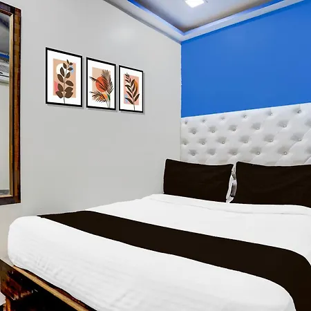 O The Om Sai Residency Hotel
