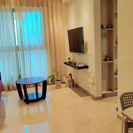Apartment Trendy1br+smart Kitchen +living Room+1.5 Toilets