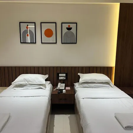 Hotel Karl Residency 3*