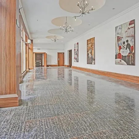 Townhouse Royal Palms Shared Serviced