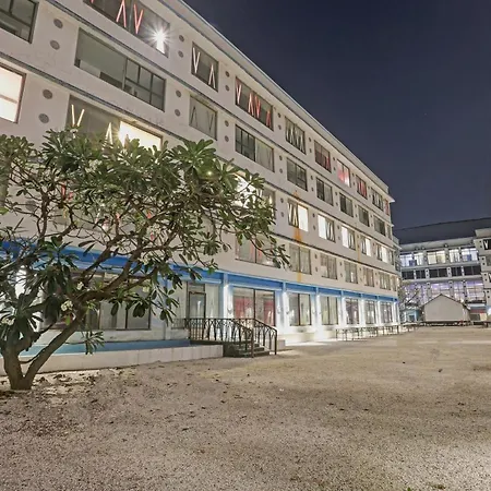 Hotel Townhouse Royal Palms Shared Serviced
