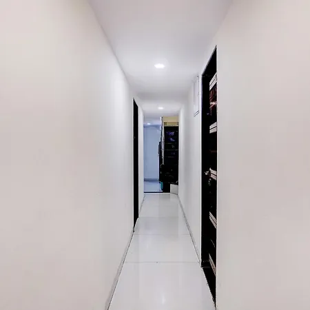 Fabhotel Blue Light 3*