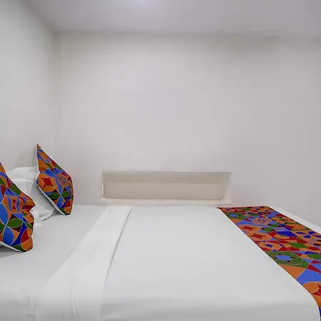 Fabhotel Blue Light 3* Mumbai