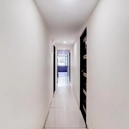 Hotel Fabhotel Blue Light 3*