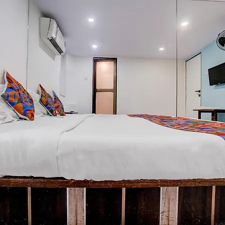 Fabhotel Blue Light Hotel 3*