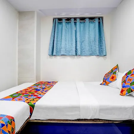 Fabhotel Blue Light 3* Mumbai