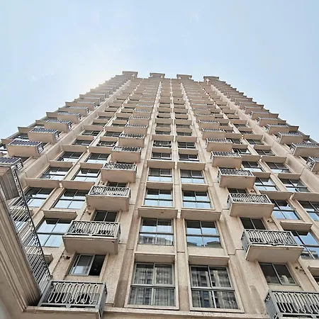 Apartment Regent Entire One Bedroom - Hiranandani Gardens, Powai Mumbai