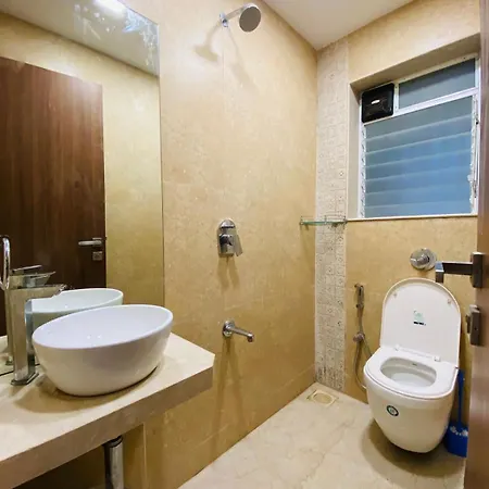 Apartment Connekthomes - Modern2Bed-Bandraarea Mumbai