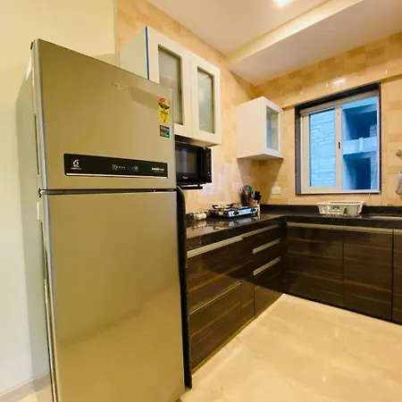 Connekthomes - Modern2Bed-Bandraarea * Mumbai