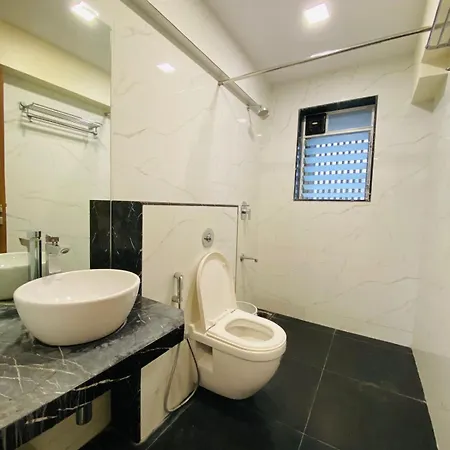 Connekthomes - Modern2Bed-Bandraarea