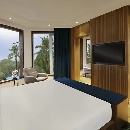Novotel Juhu 5*