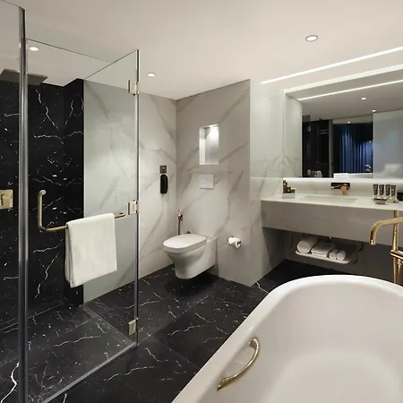 Novotel Juhu Hotel