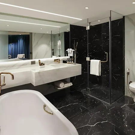 Novotel Juhu 5*