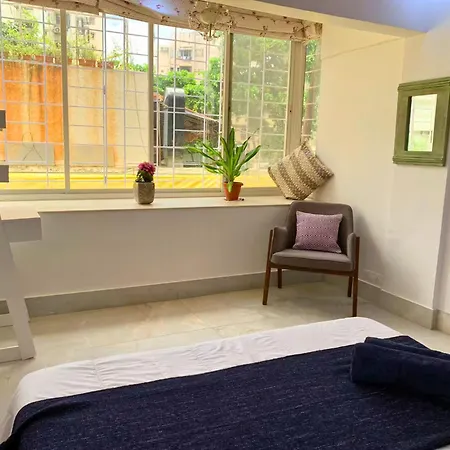 Mon Desire 1, Perry Cross Rd, Bandra West By Connekt Homes Apartment *