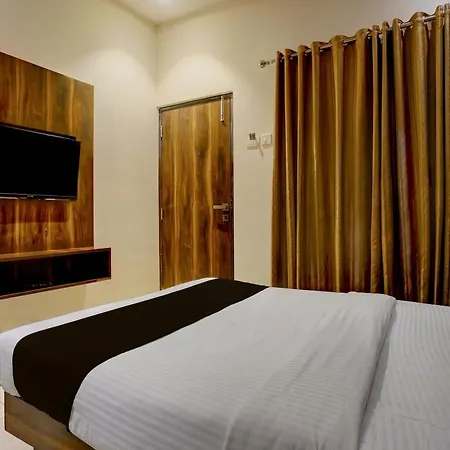 Hotel Townhouse Andheri Sakinaka Metro Formerly 3*