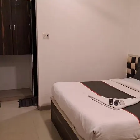 Collection O Kurla Bkc Formerly Golden Tuipz Hotel 3*