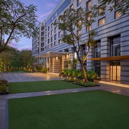 Grand Hyatt And Residences Hotel 5*